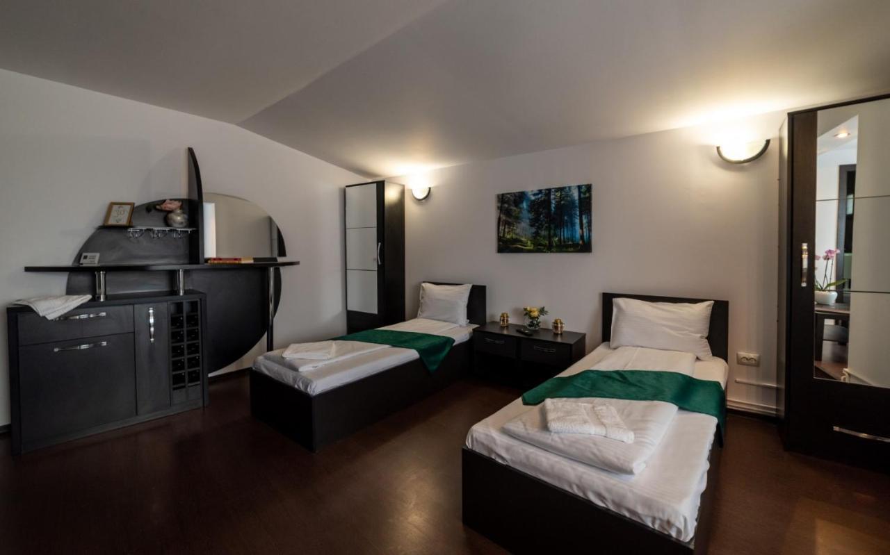 Escala Rooms Ghimbav Εξωτερικό φωτογραφία