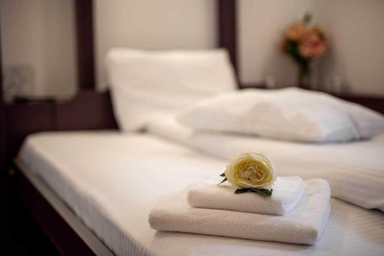 Escala Rooms Ghimbav Εξωτερικό φωτογραφία