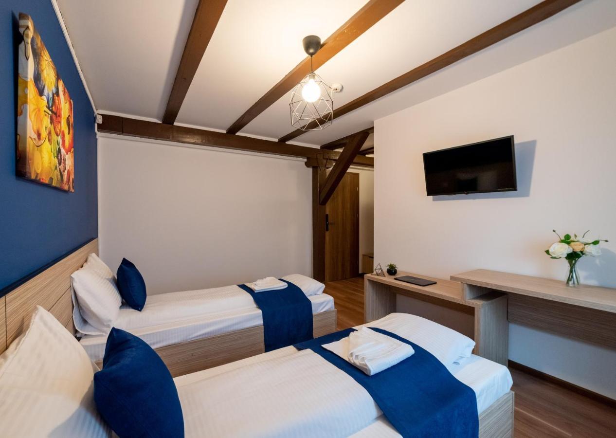 Escala Rooms Ghimbav Εξωτερικό φωτογραφία